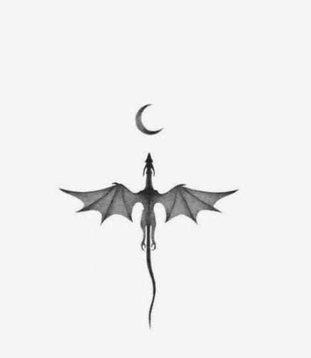 Simple Maleficent Tattoo, Dragon And Moon Tattoo, Dragon Silhouette Tattoo, Night Tattoo Ideas, Abraxos Tattoo, Dragon Wings Tattoo, Portal Tattoo, Maleficent Tattoo, 4th Wing