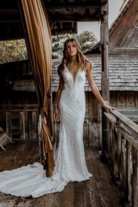 Lovers Society, Romantic Bride, Bohemian Bride, Brides Wedding Dress, Long Sleeve Wedding, Junebug Weddings, Christchurch, Fall 2018, Boho Wedding Dress