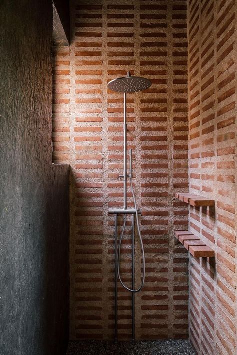 Fasad Design, Bilik Air, Fredrikstad, Amazing Showers, Exposed Concrete, Brick Walls, Hus Inspiration, Home Remodel, Brickwork