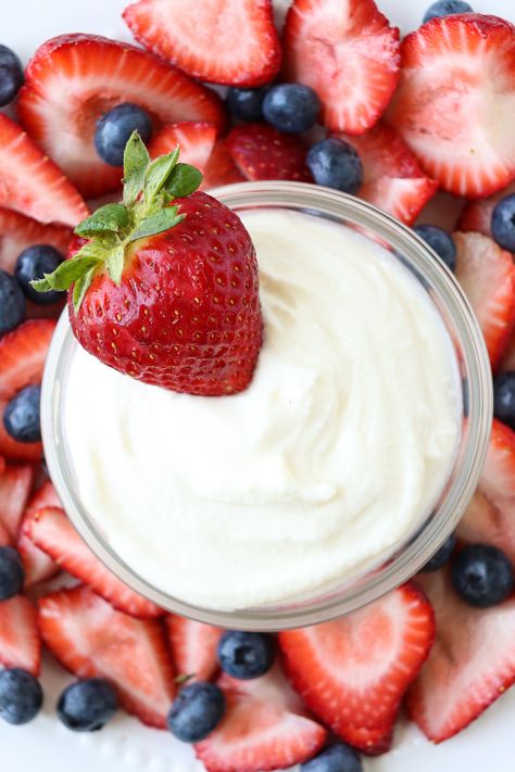 Cheesecake Fruit Dip, Ice Cream Festival, Cheesecake Fruit, Ricotta Dip, Cream Cheese Fruit Dip, Fruit Dips Recipes, Ricotta Cheesecake, Blue Fruit, Cheese Dip Recipes