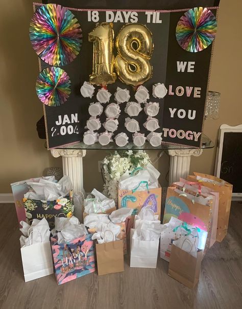 One Gift A Day Ideas For Birthday, Gift Countdown Ideas Birthday, 10 Days Of Birthday Gifts, Birthday Countdown Surprise Ideas, Birthday Present Countdown, Gift A Day Birthday, 18th Birthday Craft Ideas, Gift Everyday Until Birthday, 13 Days Of Birthday Gifts