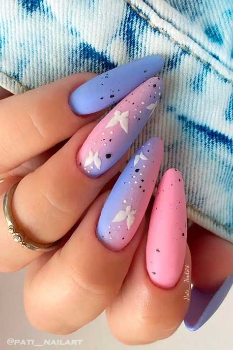 Matte Purple and Pink Ombre Summer Nails Check more at https://mangadexx.com/matte-purple-and-pink-ombre-summer-nails/ Summer Nails With Butterflies, Ombre Summer Nails, Neon Nail Ideas, Checkered Nails, Pink Summer Nails, Fun Summer Nails, Matte Purple, St Patricks Day Nails, Long Almond