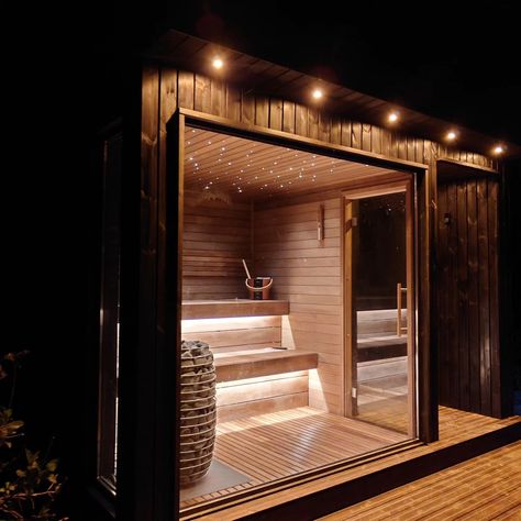 29 Outdoor Sauna Ideas: Transform Your Backyard into a Relaxing Oasis - placeideal.com Outdoor Sauna Ideas, Hot Tub Plans, Clearlight Sauna, Modern Saunas, Sauna Ideas, Small Home Gym Ideas, Backyard Spa, Jacuzzi Spas, Small Home Gym