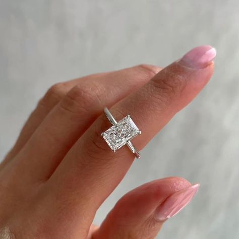 Elongated Radiant Cut, Elongated Radiant, Radiant Cut Moissanite Ring, Moissanite Vs Diamond, Engagement Rings Sale, Unique Rings Vintage, Ring Proposal, Ring Rosegold, Handmade Engagement Rings