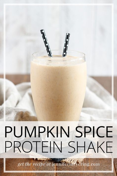 Pumpkin Spice Protein Shake, Pumpkin Protein Shake, Pumpkin Spice Smoothie, Vanilla Protein Shakes, Protein Shake Smoothie, Pumpkin Smoothie, Protein Smoothie Recipes, Protein Powder Recipes, Protein Shake Recipes