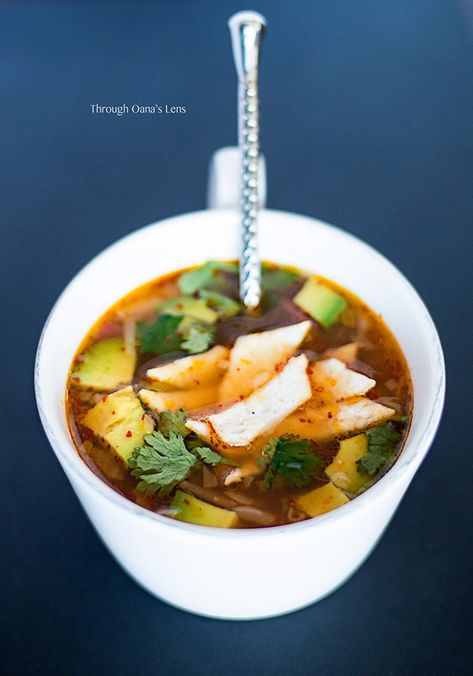 Caldo Tlalpeno, Ponche Recipe, Mexican Caldo, Soup Potato, Soup Pumpkin, Cup Recipes, Spicy Chicken Soup, Mexican Soup, Feel Good Food