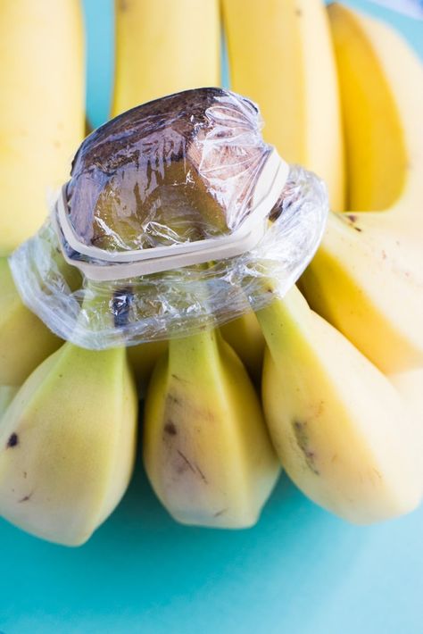 Leftover Bananas, How To Store Bananas, Keep Bananas Fresh, Apples And Bananas, Unripe Banana, How To Store Garlic, Banana Benefits, Green Banana, How To Store