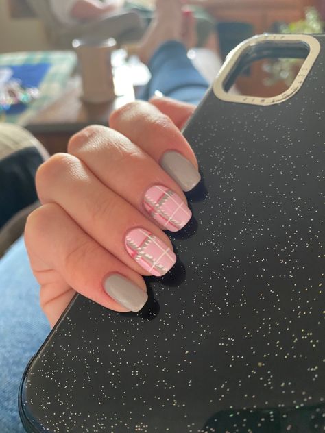 Pink And Grey Plaid Nails, Grey Plaid Nails, Plaid Nail Designs, Grey Nail Designs, Plaid Nails, Gray Nails, Grey Plaid, Gel Nail Designs, Pink Plaid