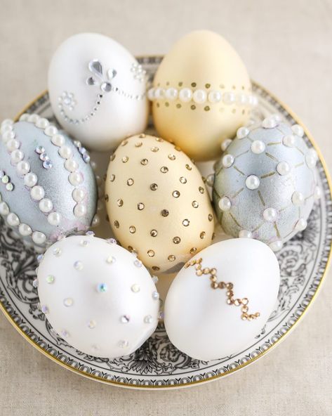 Faux-Fabergé Easter Tea Eggs Unicorn Egg, Decorated Eggs, Diy Ostern, Easter Egg Dye, Easter Egg Designs, Easter Eggs Diy, Easter Inspiration, Easter Decorations Dollar Store, Egg Crafts