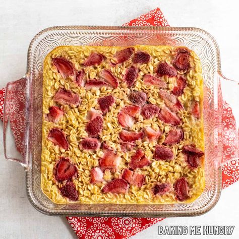 Strawberry Baked Oatmeal | Easy Recipe! Strawberry Oatmeal Bake, Oatmeal For Diabetics, Strawberry Baked Oatmeal, Banana Blueberry Oatmeal Muffins, Peanut Butter Oatmeal Balls, Oatmeal Healthy, Oatmeal Muffin Recipes, Baked Oatmeal Healthy, Banana Baked Oatmeal