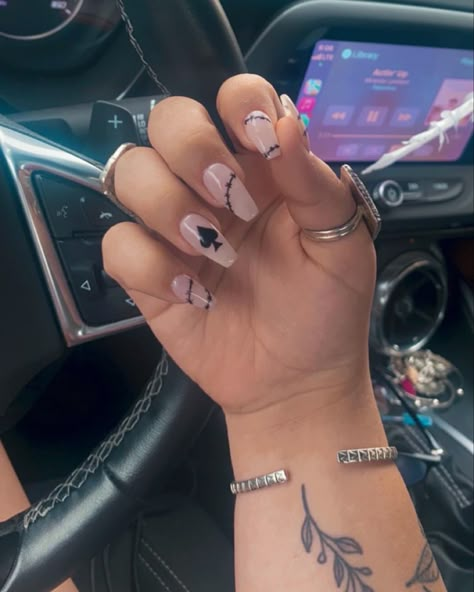 Koe Wetzel Inspired Nails, Barbwire Nail Design, Country Aesthetic Nails, Western Black And White Nails, Barbed Wire Nails Acrylic, Coffin Western Nails, Dark Blue Western Nails, White Country Nails, Koe Wetzel Nail Ideas