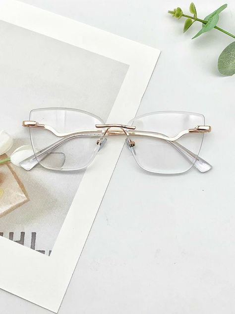 Glasses Women Fashion Eyeglasses, Stylish Reading Glasses, Glasses Fashion Eyewear, Classy Glasses, Glasses Inspiration, Fancy Glasses, Chanel Art, Womens Glasses Frames, Trendy Glasses