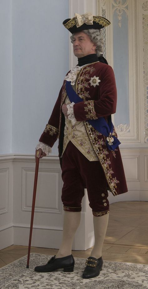 Roccoco Dresses Men, 1700s Mens Fashion, Song Meanings, 18th Century Mens Fashion, Man Hairstyle, France Outfits, Rococo Fashion, 18th Century Costume, 18th Century Clothing