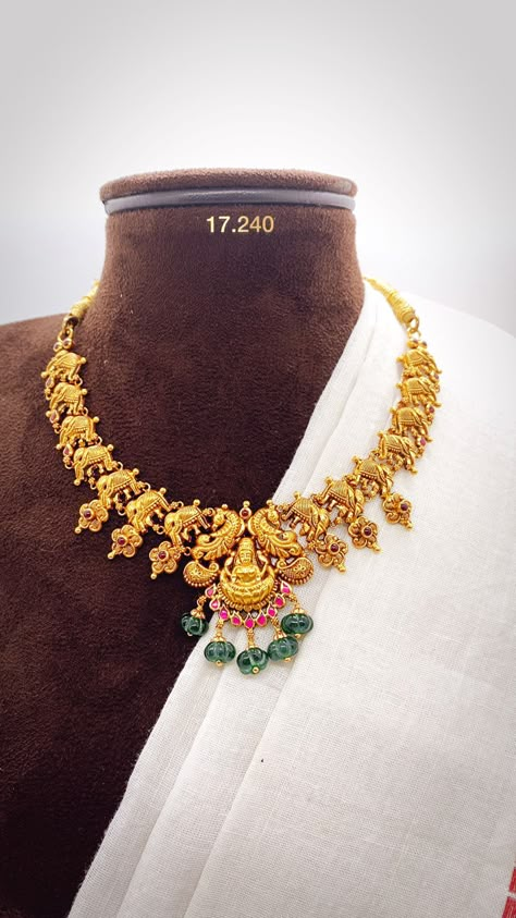 Necklace 20 Grams Gold, Gold Necklace Set 20 Grams, Antique Haram, Neck Models, Big Earrings Gold, 22 Carat Gold Jewellery, Gold Haram, Temple Jewelry Necklace, Neck Pieces Jewelry