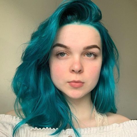 @treekiddo has always looked so rad in Aquamarine! 💙 Raise your hand if Aquamarine is your personal fave! 🙋 ⁣ #afaquamarine #bluehair… Turquoise Outfit Aesthetic, Aqua Hair Color, Fox Hair Color, Alternative Fashion Outfits, Teach Peace, Fox Hair, Arctic Fox Hair Color, Brazilian Hair Wigs, Aqua Hair