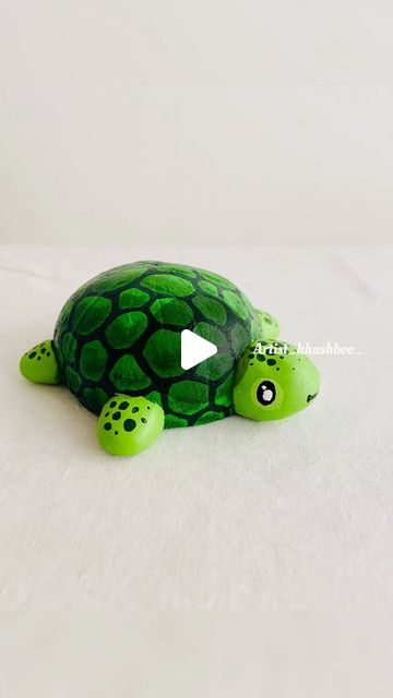 Turtle Clay Art, Diy Coconut Shell Crafts Ideas, Clay Turtle Easy, Turtle Craft Ideas, Coconut Shell Crafts Diy, Mouldit Art Ideas, Mouldit Clay Art, Mouldit Clay, Turtle Craft