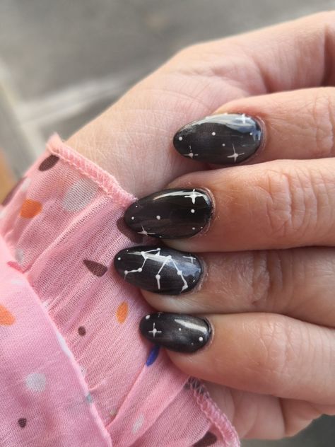 Star Constilation Nails, Pisces Constellation Nails, Solar System Nails, Constellation Nails, Libra Star Constellation, Constellation Nail Art, Pisces Constellation, Space Nails, Prom 2024