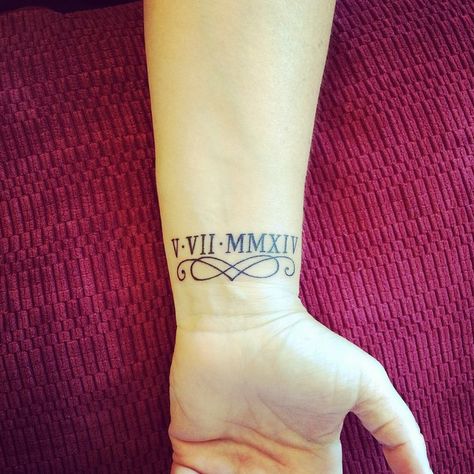 Wedding date tattoo Roman Numeral Birthday Tattoo, Roman Numeral Wrist Tattoo, Roman Tattoo, Roman Numeral Tattoo, Numeral Tattoo, Tier Tattoo, Tattoos Infinity, Roman Numeral Tattoos, Birthday Tattoo