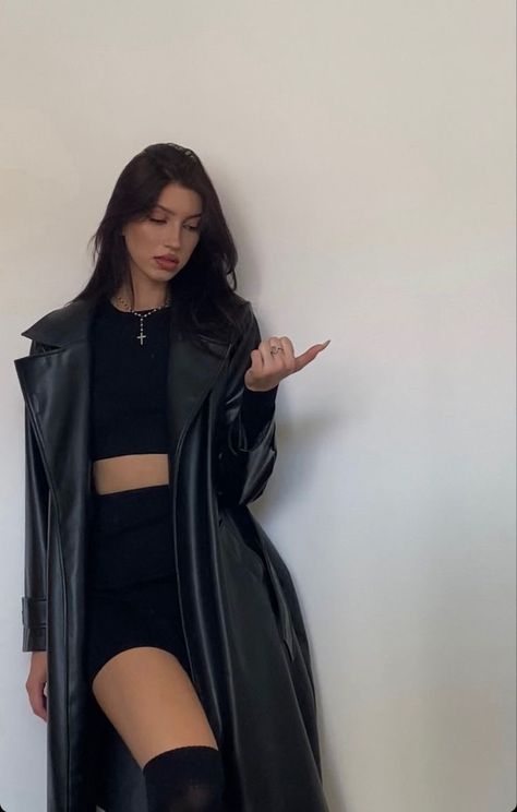 Revenge Outfits Breakup, Dark Elegant Aesthetic Outfit, Dark Feminine Aesthetic Outfits Casual, Dark Feminine Outfits Casual, Dark Feminine Outfits, Dark Feminine Style, Feminine Aesthetic Outfits, Black Leather Trench Coat, Dark Feminine