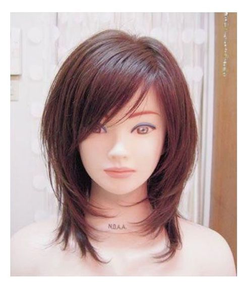 Haircuts For Medium Hair, 짧은 머리, Medium Hair Cuts, Light Hair, Brown Hair Colors, Hair Today, Hair Dos, Layered Hair, العناية بالشعر