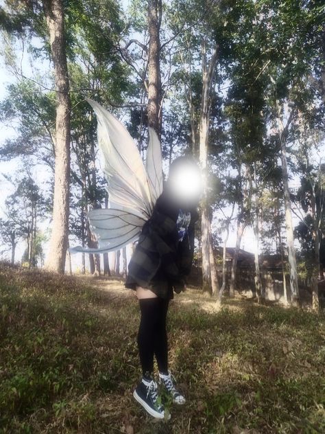 Black Butterflies Aesthetic, Grungecore Aesthetic, Dark Fairy Core, Grunge Core, Cottagecore Grunge, Fairy Grunge Aesthetic, Dark Fairycore, Grunge Pictures, Grunge Fairycore