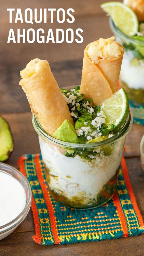 Taquito Appetizers, Taquitos Appetizers, Mini Taquitos, Taquitos In A Cup, Food Presentation, Wedding Food, Diy Food, Appetizer Snacks, Good Eats