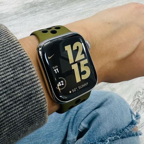 Apple Watch Sport Bands, Nike Apple Watch, Apple Watch Features, Amazon Account, Chapo Guzman, Apple Watch Nike, Stylish Watches Men, Apple Watch Bands Sports, Iphone Watch