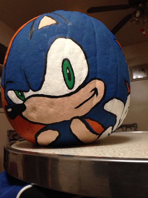 Sonic The Hedgehog Pumpkin, Sonic Pumpkin Painting, Sonic Pumpkin, Hedgehog Pumpkin, Sonic The Hedgehog Halloween, Pumpkin Pics, Disney Pumpkin Painting, Creative Pumpkin Painting, Halloween History