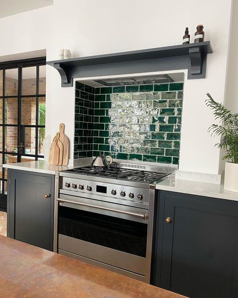 Emma Rose Thatcher on Instagram: “Appreciating my clean & tidy kitchen this morning before the Sunday chaos 💫” Green Tiles, Kitchen Green, Bohemian Kitchen, Lounge Ideas, Tidy Kitchen, Green Cabinets, Trendy Kitchen, Green Kitchen, Farmhouse Kitchen Decor