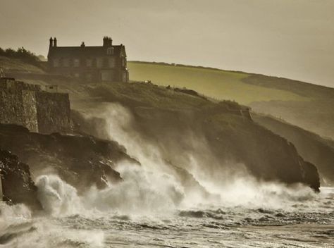 house on cliff Bad Storms, Visit Wales, Wild Weather, Severe Storms, Cornwall England, Stormy Weather, Isle Of Wight, Wales England, Cornwall