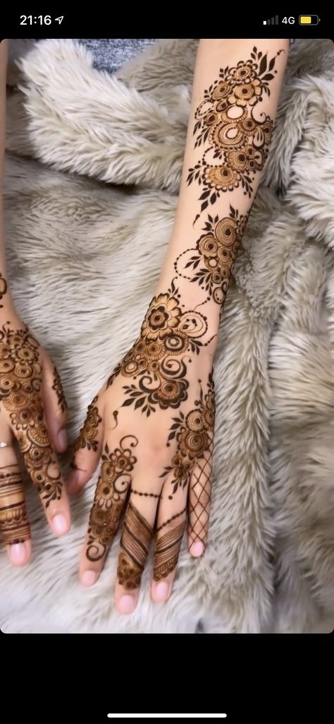 Arabic Henna Designs Bridal, Henna Designs Whole Arm, Henna Designs Elbow, Mehendi Designs For Hands Elbow, Elbow Henna Designs, Henna Designs Elbow Length, Mehendi Designs Till Elbow, Henna Designs Till Elbow, Mehndi Designs Elbow Length