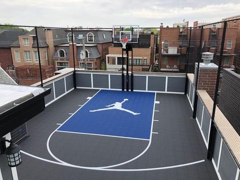 3rd story rooftop graphite & blue Rooftop Sports Court, Rooftop Basketball Court, Rooftop Gym, Play Area Indoor, Home Basketball Court, Basketball Court Layout, Retreat Home, Basketball Court Backyard, Backyard Sports