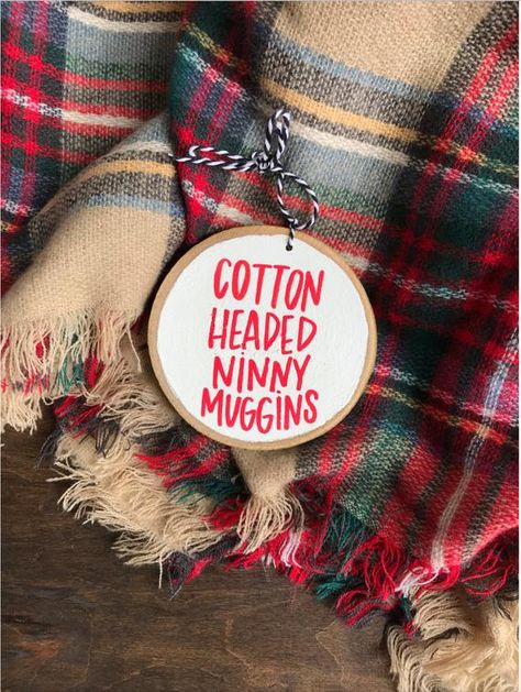 Funny Ornaments Diy, Funny Christmas Ornaments Diy, Christmas Booth, Embroider Ideas, Cotton Headed Ninny Muggins, Funny Christmas Ornaments, Tree Slice, Christmas Crafts To Sell, Funny Ornaments