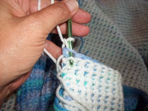 Double Ended Crochet Hooks, Double Ended Crochet, Afghan Stitch, Medium Weight Yarn, Crochet Patterns Free Blanket, Variegated Yarn, Afghan Pattern, Crochet For Beginners, Crochet Blanket Patterns