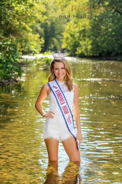 Outdoor Pageant Pictures, Outdoor Pageant Headshots, Pageant Pictures Ideas, Pageant Photoshoot Ideas Outdoor, Pageant Portraits, Pageant Photoshoot Ideas, Pageant Poses, Pageant Photoshoot, Pageant Aesthetic