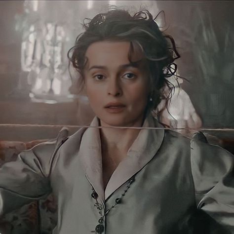 Eudoria Holmes, Helena Bonham, Bonham Carter, Helena Bonham Carter, Enola Holmes, Flowers, Fictional Characters