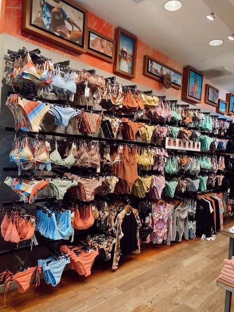 Bathing Suit Display Ideas, Surf Shop Aesthetic, Surf Shops, Basic Aussie, Summer Beach Wallpaper, Ootd Beach, French Summer, Beach Boutique, Summer Tanning