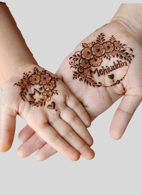 Mehendi With Name Design, Nikkah Mehndi Designs With Name, Mehendi Name Design, Mehendi Designs With Names, Name Mehndi Designs For Hands, Name Henna Design, Name In Mehndi Design, Banch Mehndi Design, Name Mehendi Designs For Hands