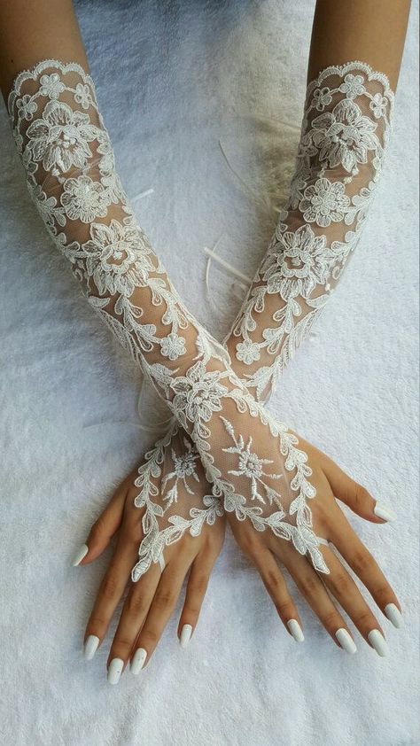 Lace Gloves Wedding, White Lace Gloves, Alana Blanchard, Wedding Gloves, Bridal Gloves, Lace Gloves, Wedding Dress Accessories, Sleeve Tattoo, Pearl Flower