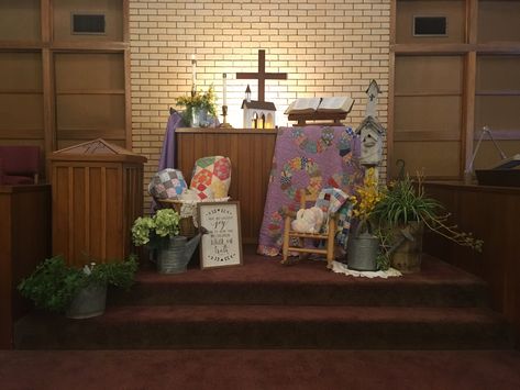 Mothers Day Church Decorations, Diy Spa Gifts Baskets, Sunday Worship Service, Alter Table, Diy Spa Gifts, Mothers Day Ideas, Mother's Day Theme, Easy Mother's Day Crafts, Altar Ideas