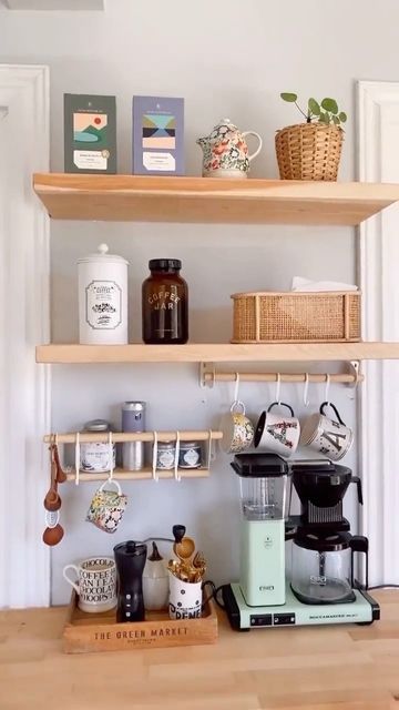 Shelf Decor In Kitchen, Open Shelf Kitchen Ideas Small Spaces, Floating Shelf Decor Kitchen, Kitchen Bookshelf Ideas, Kitchen Ideas Small Spaces, Diy Kitchen Shelf, Shelf Kitchen Ideas, Shelf Small Space, Storage Shelf Ideas