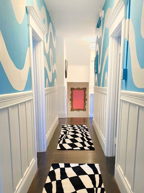 Maximalist Hallway Ideas, Maximalism Hallway, Hallway Wall Mural, Hallway Mural Ideas, Maximalist Hallway, Funky Hallway, Hallway Paint Ideas, Hallway Mural, Painted Hallway