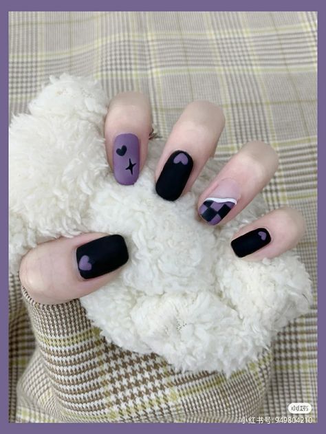 Cute Kawaii Nail Designs, Emo Nail Designs, Black And Purple Nails, Nail Art Designs For Beginners, Nail 2023, Easy Nail Art Designs, Henna Nails, Purple Nail Art, Fake Nails Designs