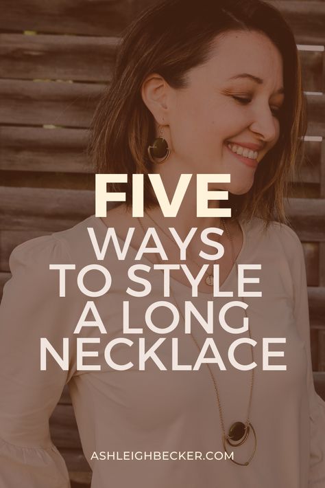 Don't let your long necklaces sit on their jewelry hooks without getting the fashion love and style they deserve! Ethical fashion blogger and ecofriendly jewelry designer, Ashleigh Becker, dishes her five favorites ways to style a long necklace to help you take back accessorizing and gain a little new outfit inspiration. #womensfashion #womensjewelry #jewelry #ethicalfashion #styleinspiration Winter Necklace Outfit, How To Wear A Long Necklace, Big Necklace Outfit, Long Necklace Outfit, Chunky Gold Necklaces, Winter Necklace, Earrings Outfit, Jewelry Hooks, Necklace Outfit