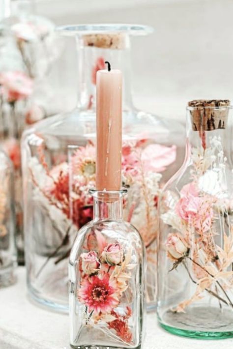 DIY Bridal Shower Ideas Vases With Flowers, Deco Champetre, Bridal Shower Diy, Diy Bridal, Glass Vases, Wedding Cake Designs, Bottle Crafts, Wedding Shower, Cake Designs