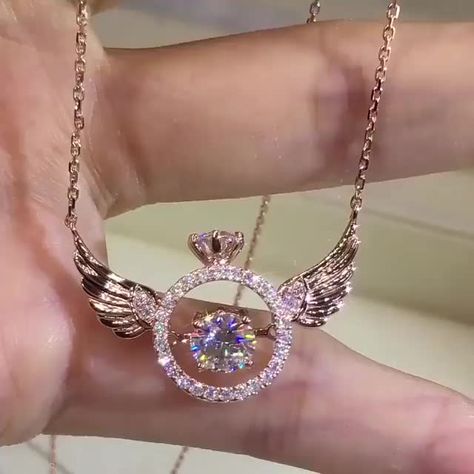 Real Diamond Necklace Simple Classy, Pinterest Accessories, Wings Necklace, Angel Wing Necklace, Magical Jewelry, Jewelry Accessories Ideas, Deep Connection, Wing Necklace, Girly Accessories