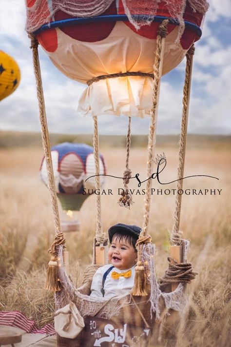 Air Balloon Photoshoot, Hot Air Balloon Photoshoot, Hot Air Balloon Cake Smash, Balloon Cake Smash, Balloon Photoshoot, Diy Smash Cake, Hot Air Balloons Photography, Kearney Nebraska, Diy Hot Air Balloons