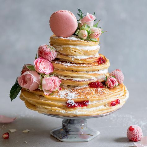 Old Fashioned Pancakes, Tortilla Dessert, Dessert Crepes, Birthday Cake Alternatives, Coconut Cream Frosting, Pancake Party, Baking Power, Edible Flowers Recipes, Pancake Cake