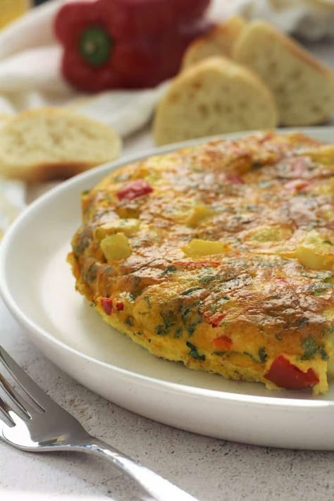 Bell Pepper Frittata, Potato Onion Frittata, Italian Frittata Recipes, Frittata For One, Gf Quiche, Last Minute Meals, Mangia Bedda, Vegetarian Frittata, Pepper Frittata