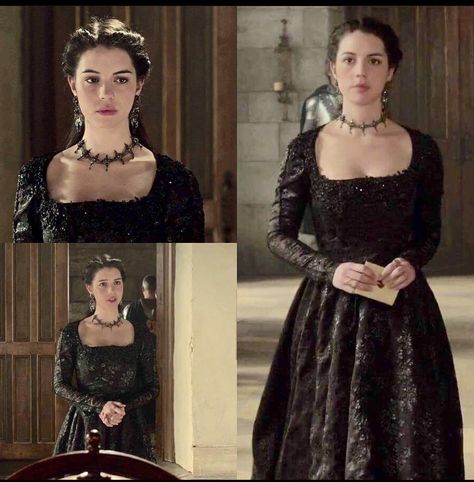 Mary Queen Of Scots Reign Dresses, Eighth Grade Dance Dresses, Reign Mary, Reign Fashion, Reign Dresses, Mary Dress, Mary Stuart, Bts Inspired Outfits, Tv Show Outfits